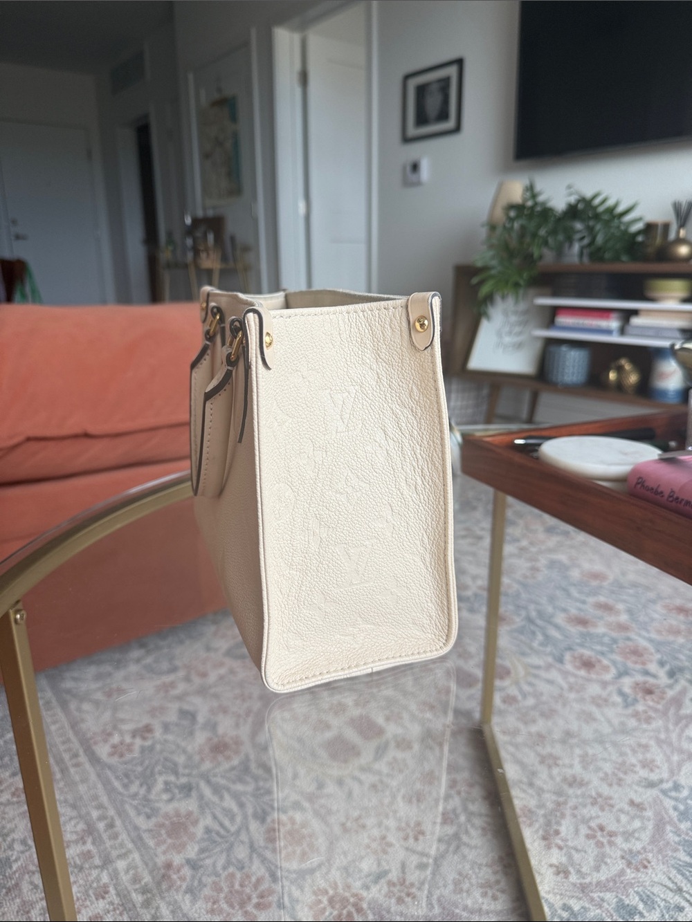 Louis Vuitton OnTheGo PM Cream with Gold Hardware - Picture 3 of 11